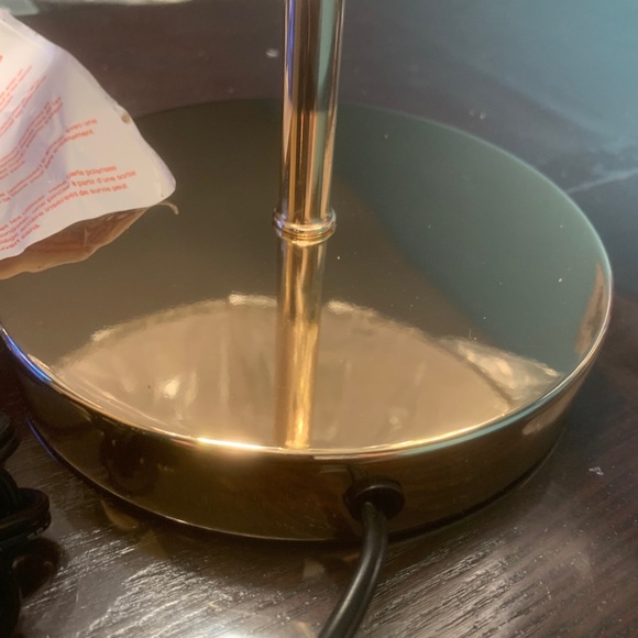 Gold lamp - Picture 8 of 9